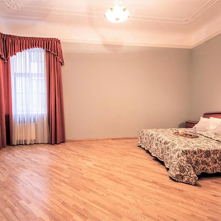 Winwinstay Art Nouveau Apartment Riga Bagian luar foto